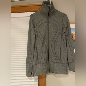 Lululemon Women’s Zip Up